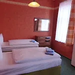 ホテル Friedchen Mit Eigener Fleischerei 3*