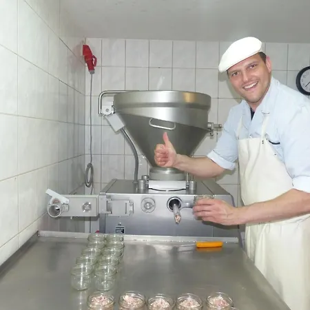 فندق Friedchen Mit Eigener Fleischerei 3*