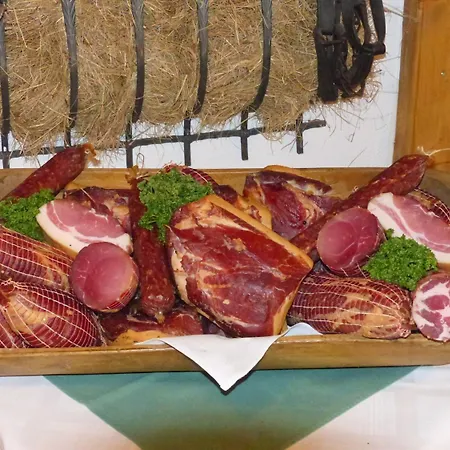 Hotel Friedchen Mit Eigener Fleischerei Artern