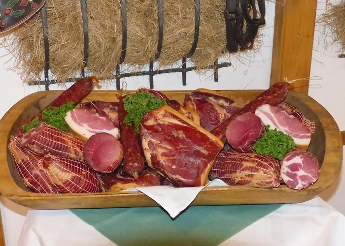 Ξενοδοχείο Friedchen Mit Eigener Fleischerei Artern