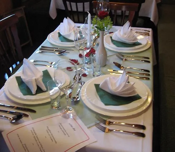 Ξενοδοχείο Friedchen Mit Eigener Fleischerei Artern