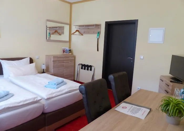 Friedchen Mit Eigener Fleischerei فندق